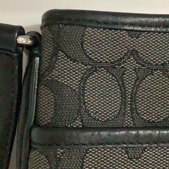 Coach Crossbody in Signature Jacquard - Picture 3 of 16